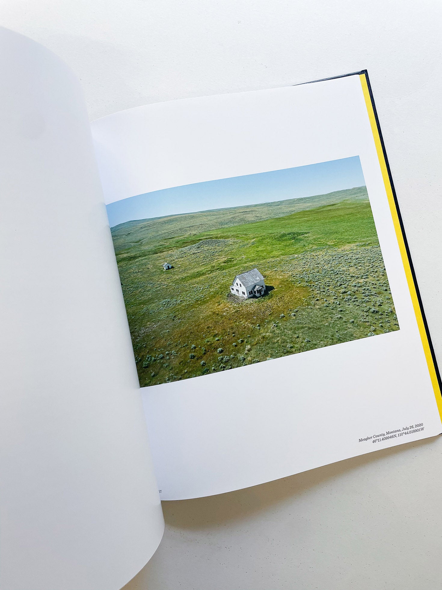 Véhiculaire & Vernaculaire / Stephen Shore [SIGNED]