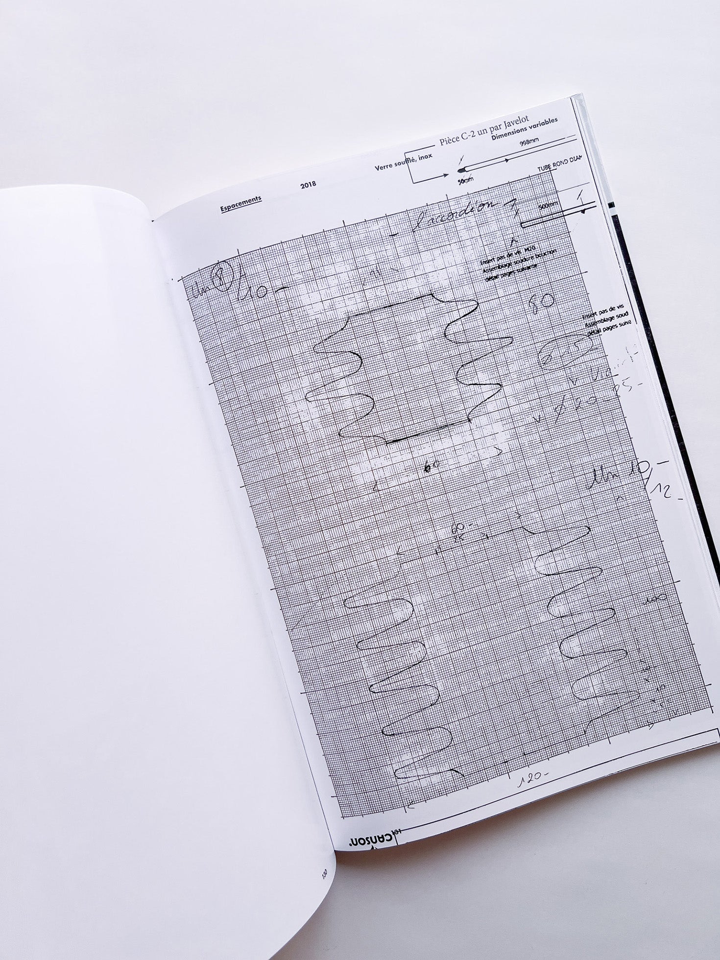 je gage, iels gagent, nous gageons / Jennifer Caubet