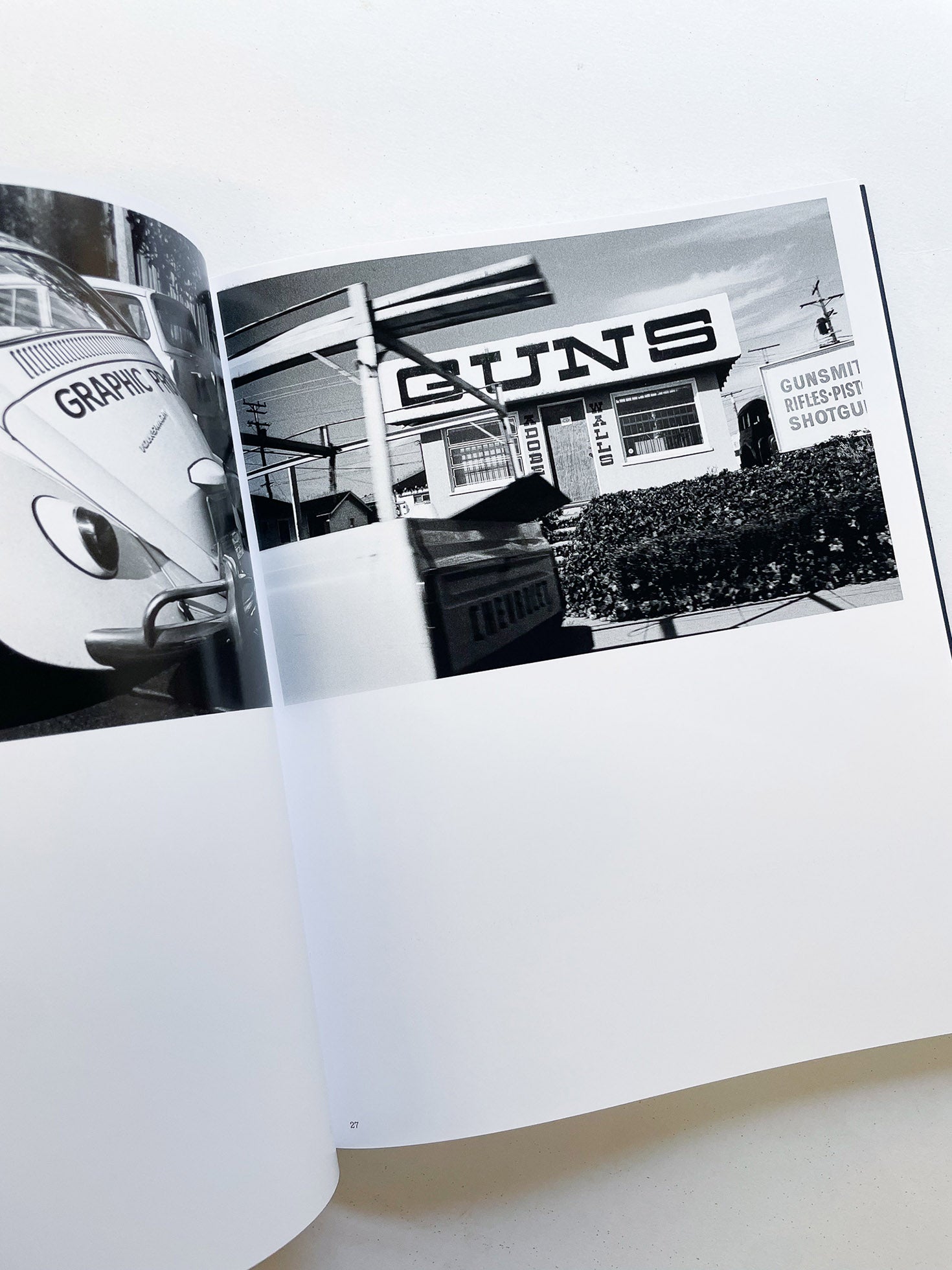 Véhiculaire & Vernaculaire / Stephen Shore [SIGNED]