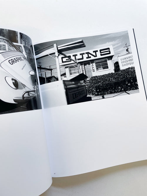 Véhiculaire & Vernaculaire / Stephen Shore [SIGNED]