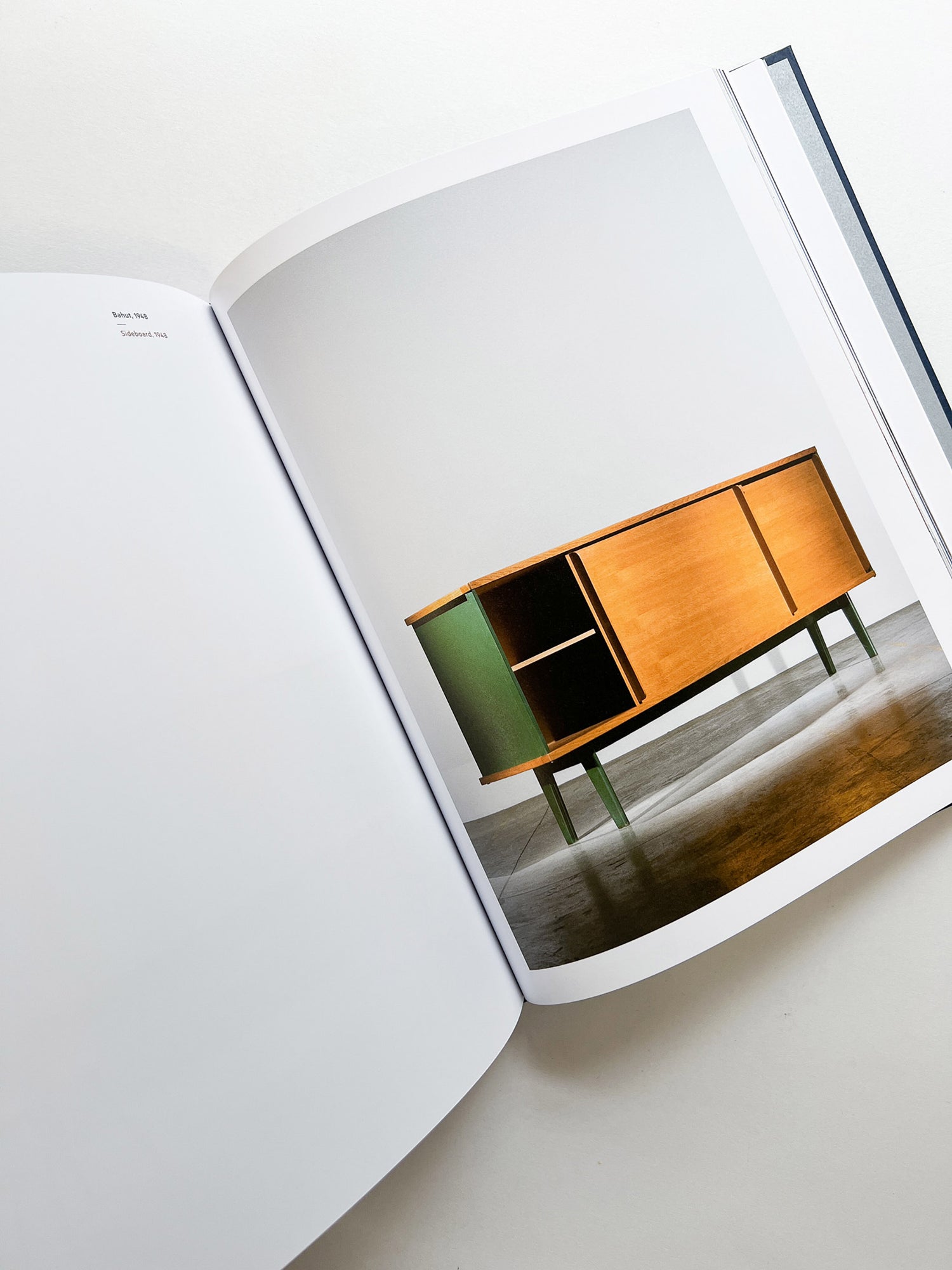 LIVING WITH CHARLOTTE PERRIAND / Charlotte Perriand