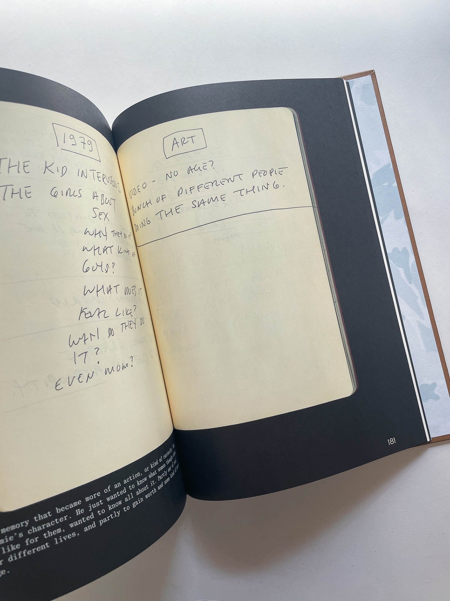 20TH CENTURY WOMEN SCREENPLAY BOOK / Mike Mills