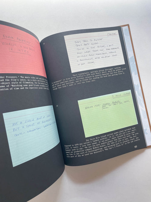 20TH CENTURY WOMEN SCREENPLAY BOOK / Mike Mills