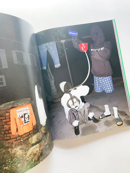 TRICKER’S CABIN: THE ORAL & VISUAL HISTORY OF ONLINE CERAMICS / Online Ceramics