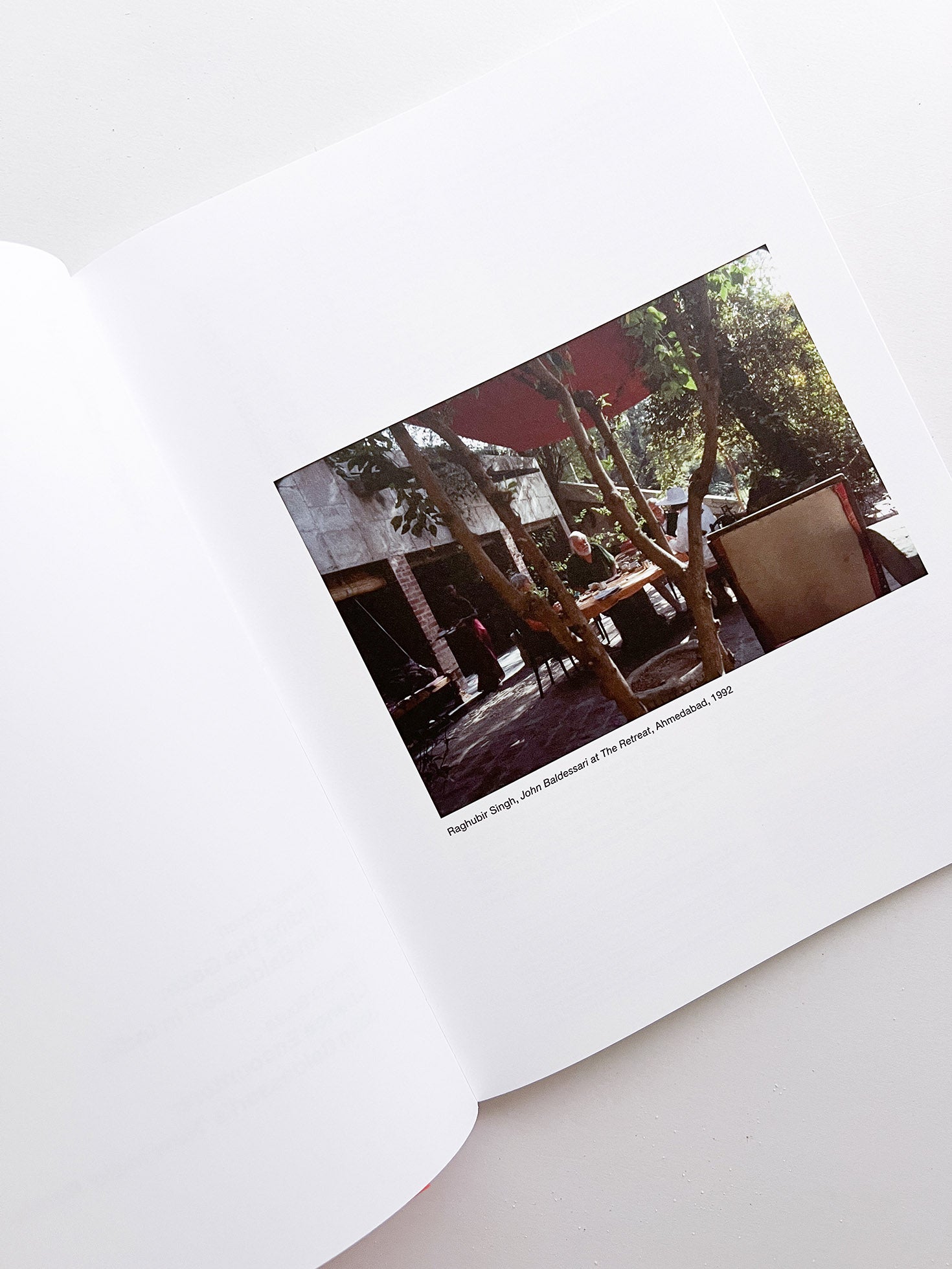 JOHN BALDESSARI: AHMEDABAD 1992 / John Baldessari