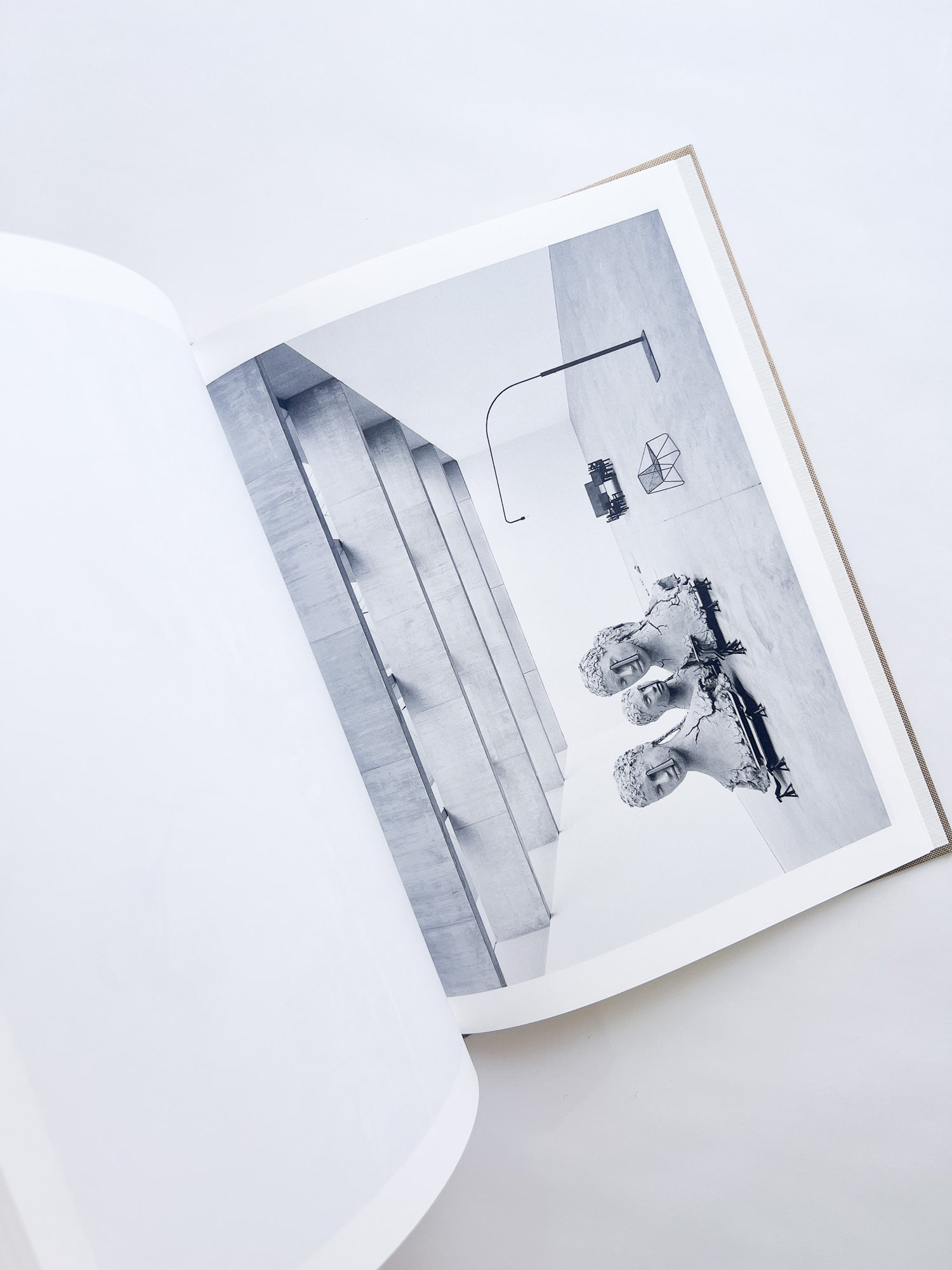 Studio Snapshots / Mark Manders