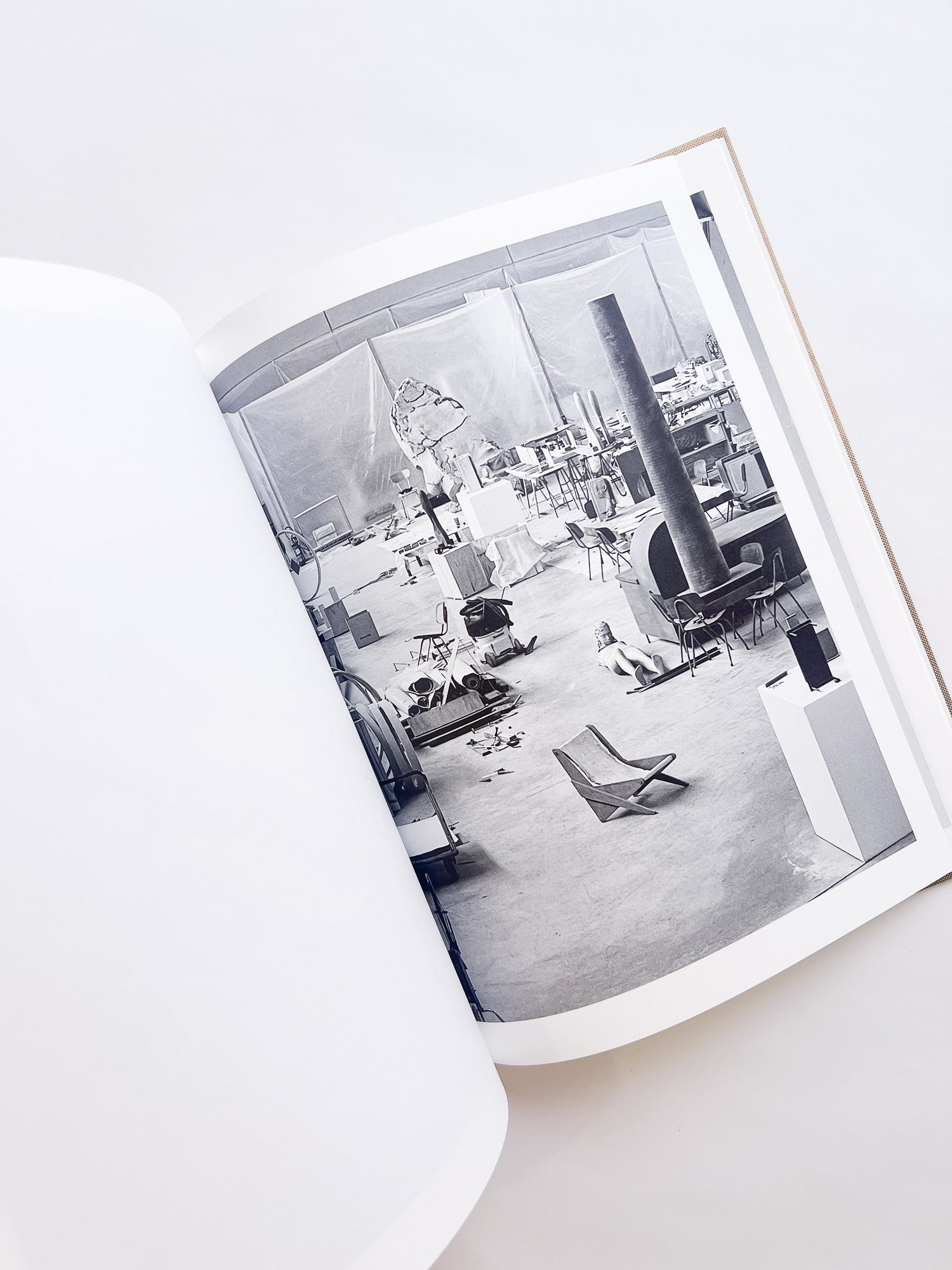 Studio Snapshots / Mark Manders