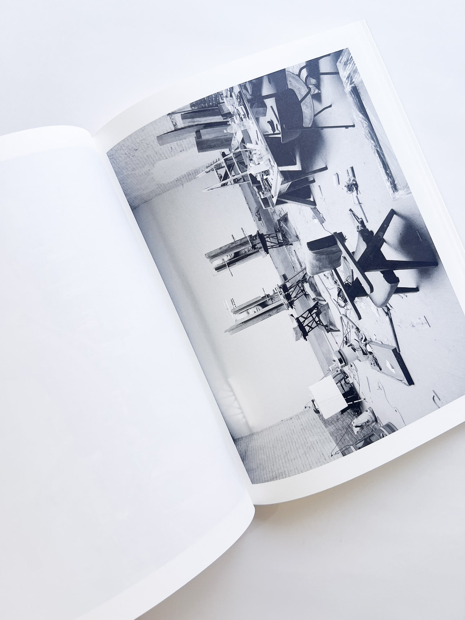 Studio Snapshots / Mark Manders