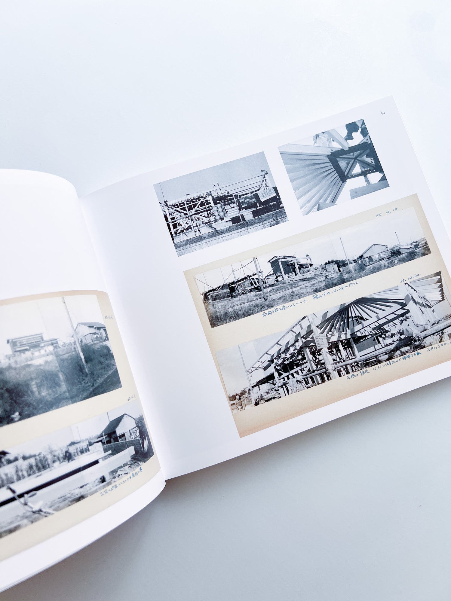 TRAVERSING THE HOUSE AND THE CITY / Kazuo Shinohara