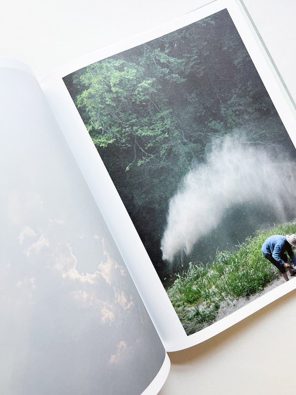 M/E / Rinko Kawauchi [SIGNED]