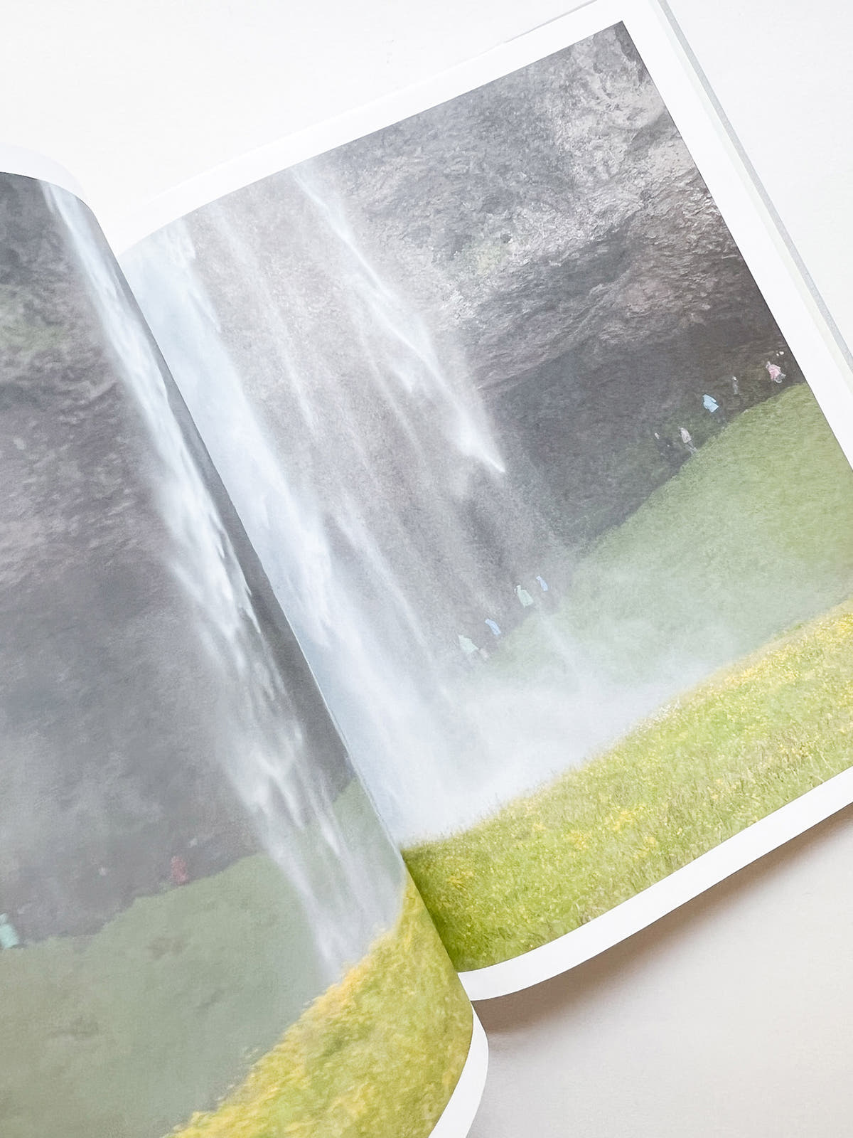 M/E / Rinko Kawauchi [SIGNED]