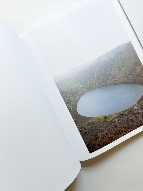 M/E / Rinko Kawauchi [SIGNED]