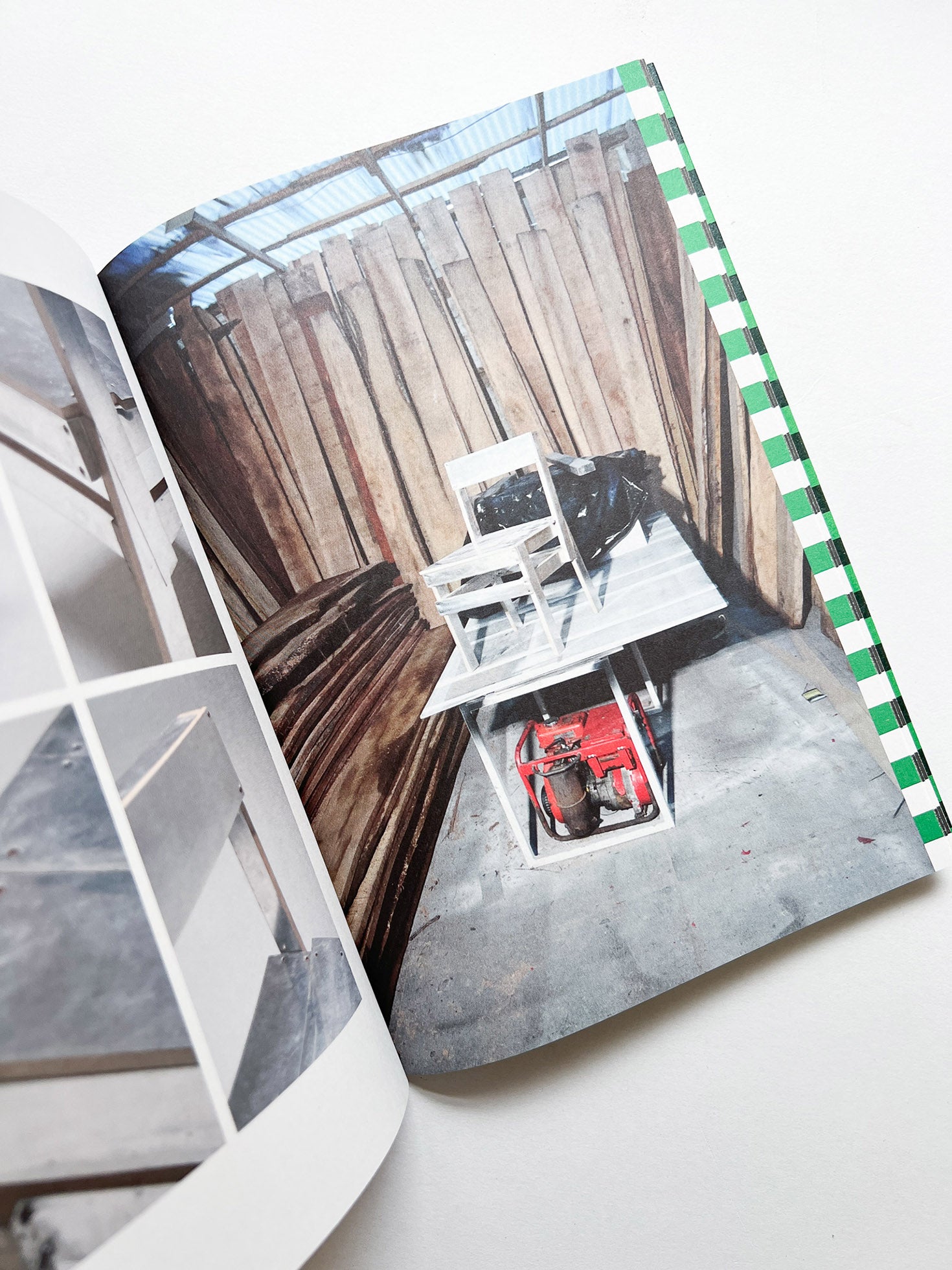 CROSS CULTURAL CHAIRS: 8 CHAIRS FROM 8 COUNTRIES: DIVERSIFYING MODERN SEATING / Matteo Guarnaccia