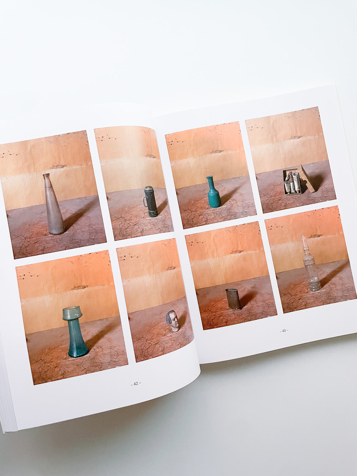 MORANDI'S OBJECTS. THE COMPLETE ARCHIVE OF CASA MORANDI / Joel Meyerowitz