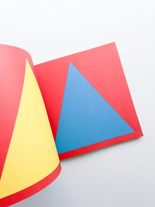 GEOMETRIC FIGURES & COLOR / Sol LeWitt