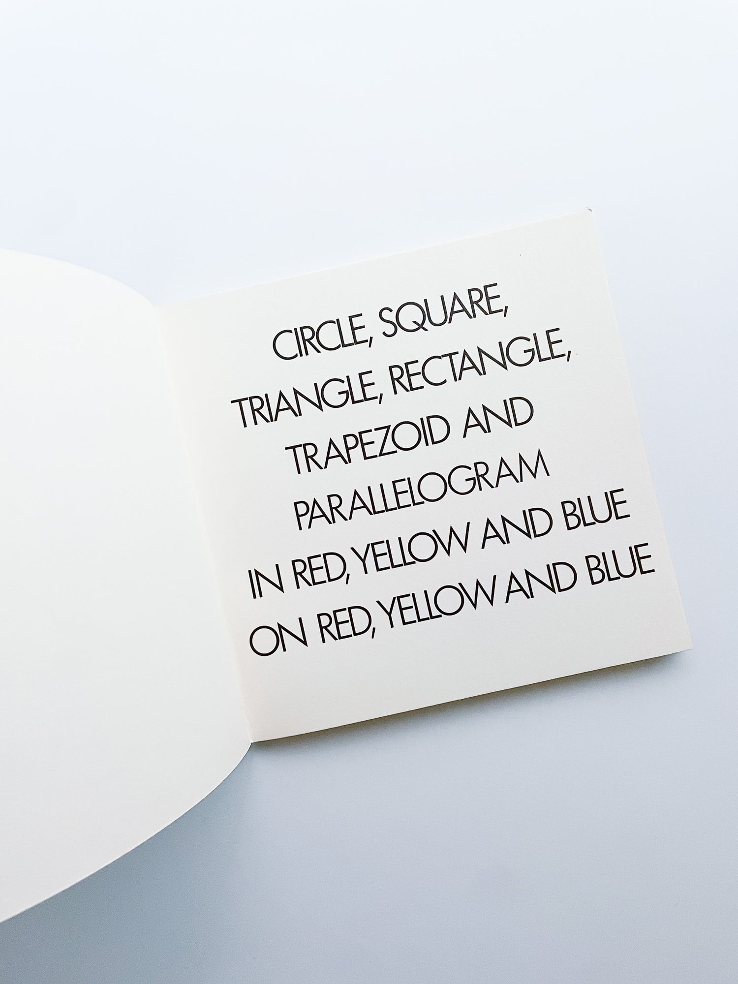 GEOMETRIC FIGURES & COLOR / Sol LeWitt