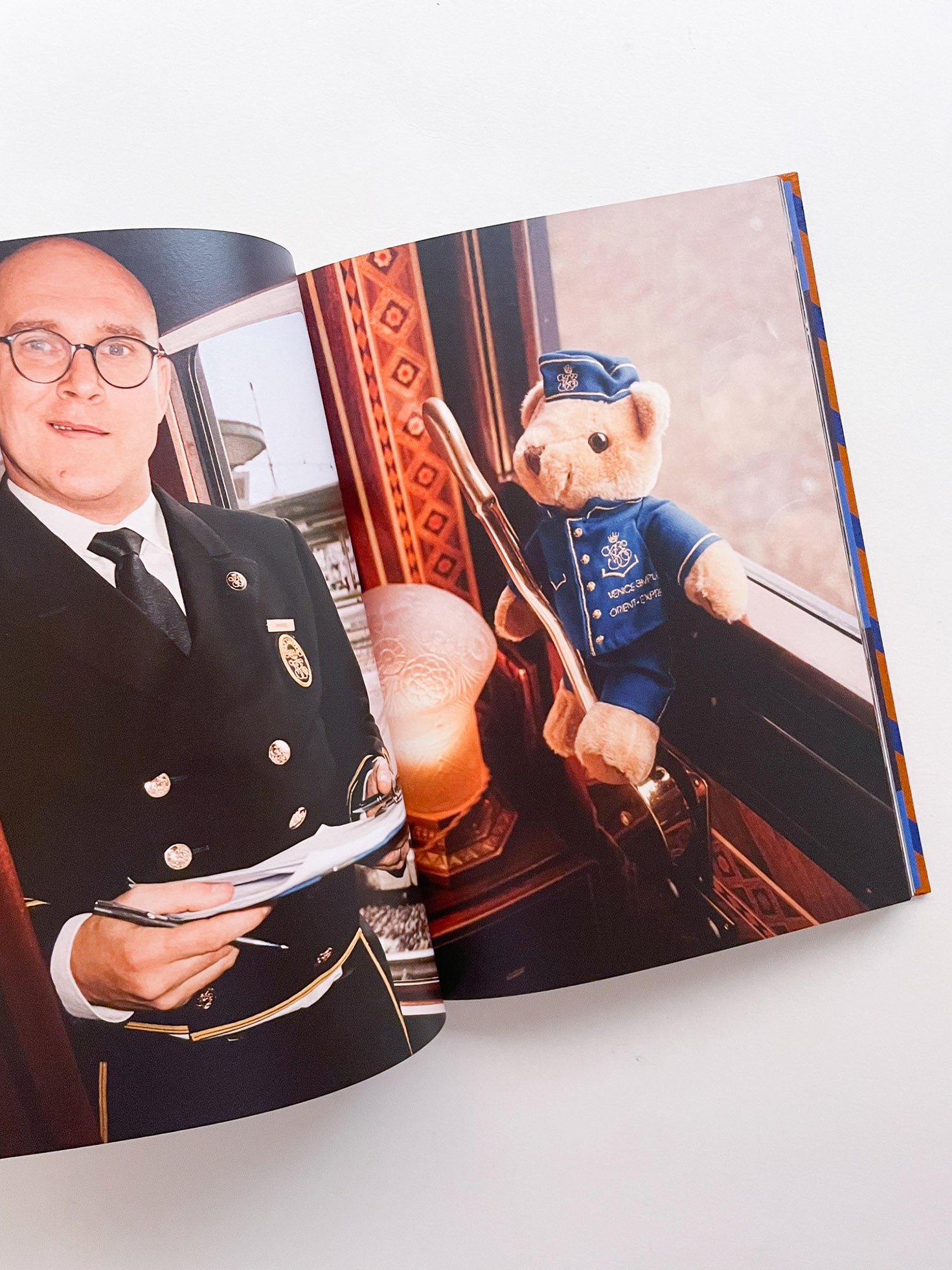 THE MINUTE YOU HAVE A MINUTE / Coco Capitán