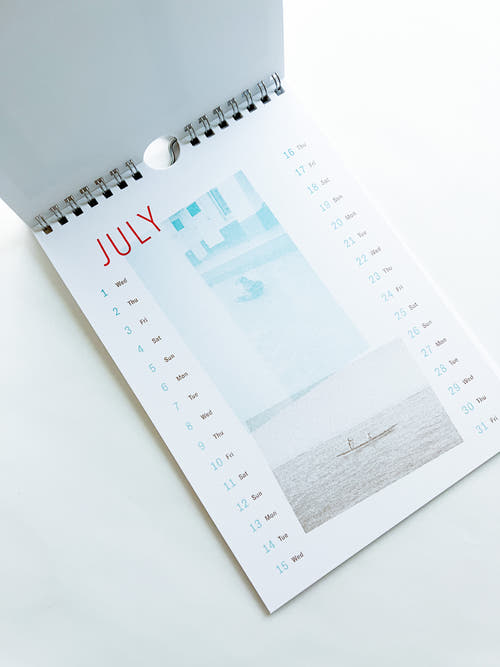 I WAS WALKIN’ & SLEEPIN’ IN 2026 CALENDAR / UMA / design farm