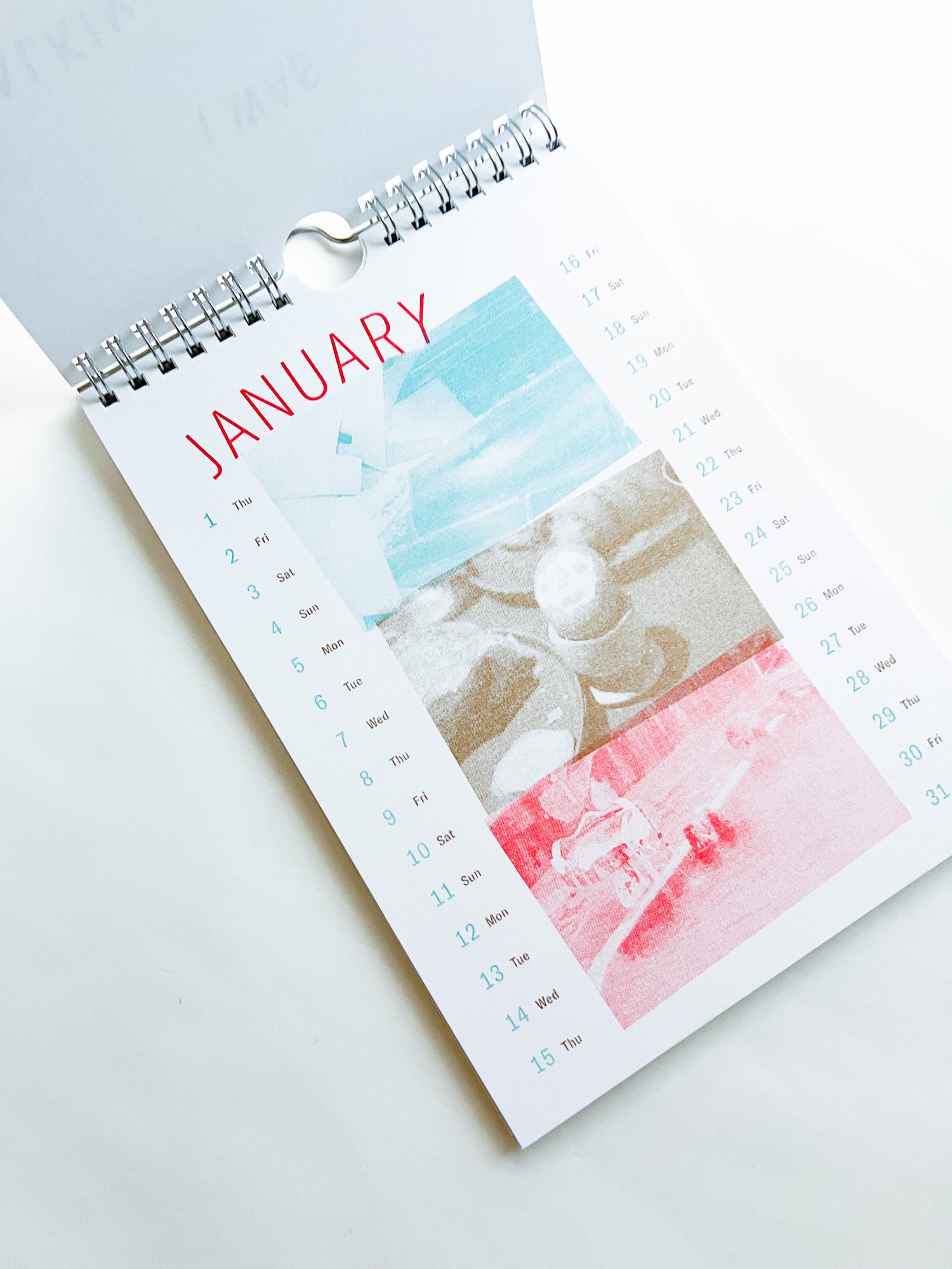 I WAS WALKIN’ & SLEEPIN’ IN 2026 CALENDAR / UMA / design farm