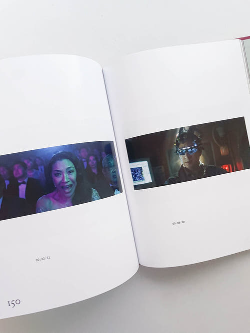 EVERYTHING EVERYWHERE ALL AT ONCE / Daniel Kwan & Daniel Scheinert