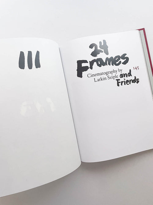 EVERYTHING EVERYWHERE ALL AT ONCE / Daniel Kwan & Daniel Scheinert