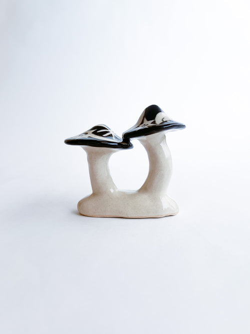 Ceramic: Midnight guest / Kim Sujin