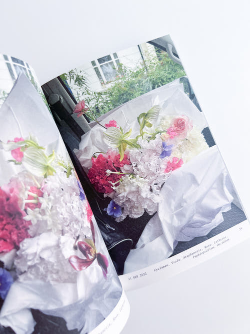 Flowers in the Front Seat / Simone Gooch
