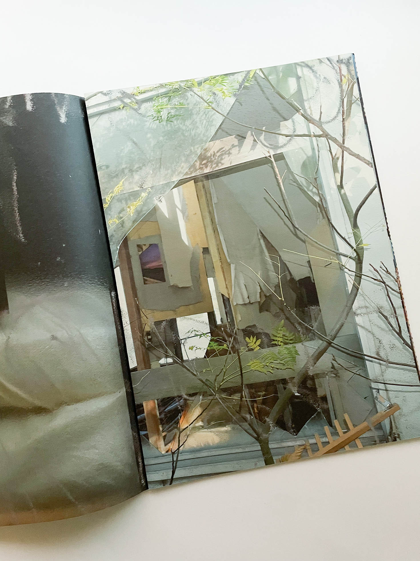 VANISHING POINT exhibition in liminal zone / Kanade Hamamoto [SIGNED]