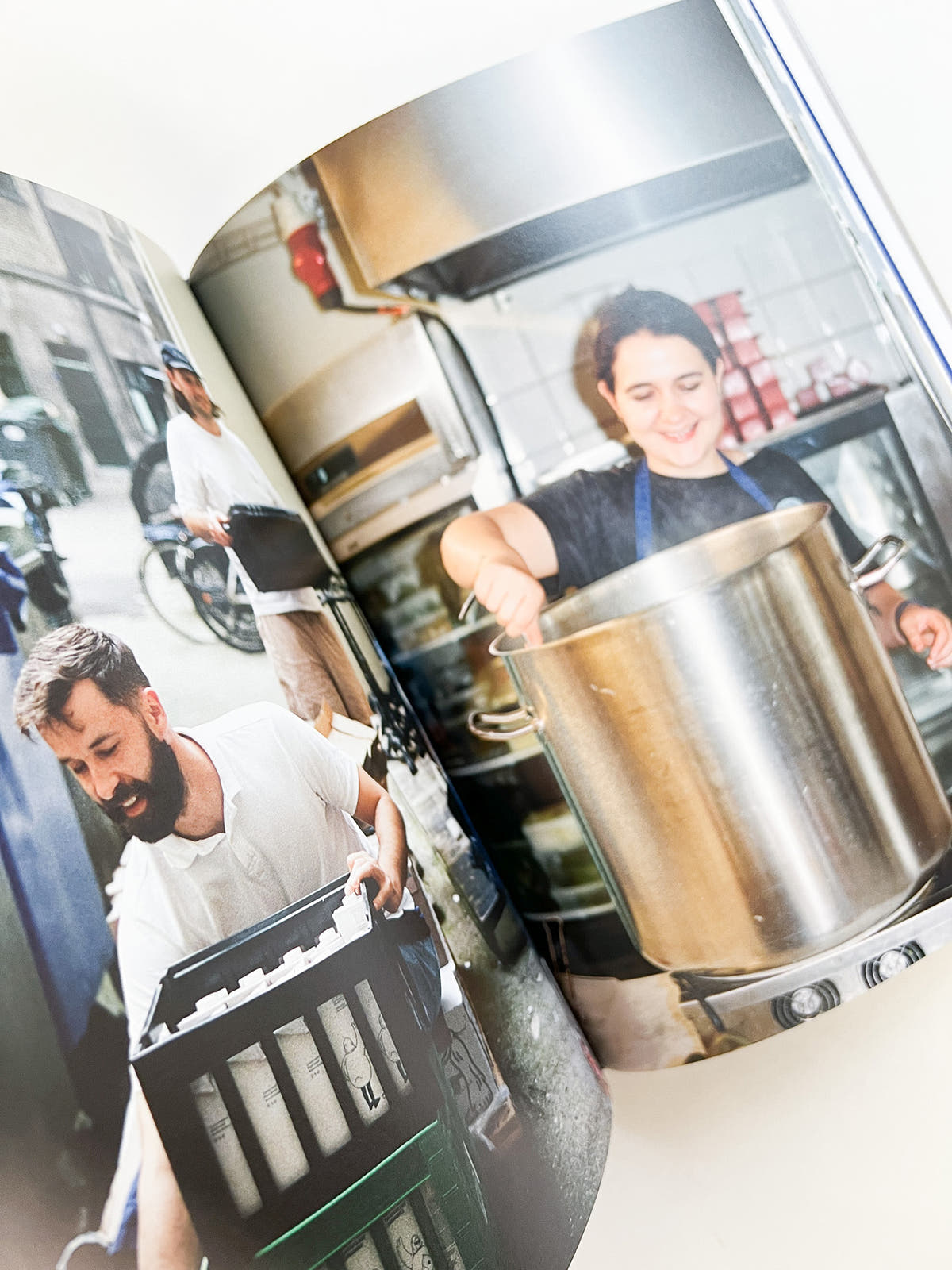 A PLACE FOR DAYTIME COOKING / Atelier September
