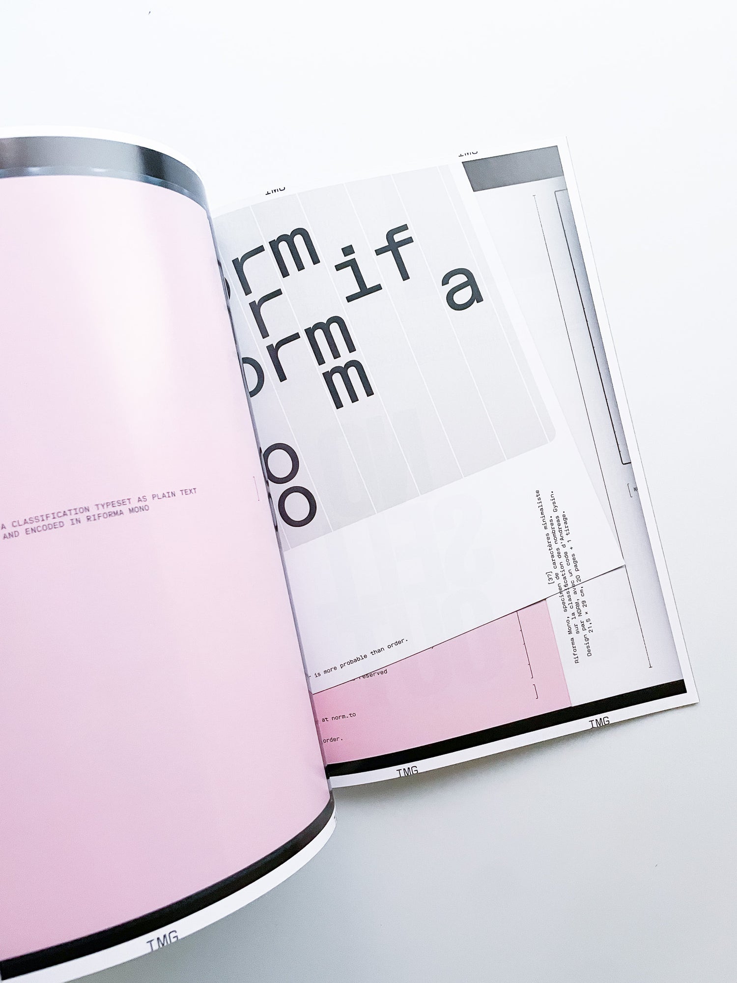 Revue Fairen n°30 bis — Types of types: the typographic specimen by Lineto.