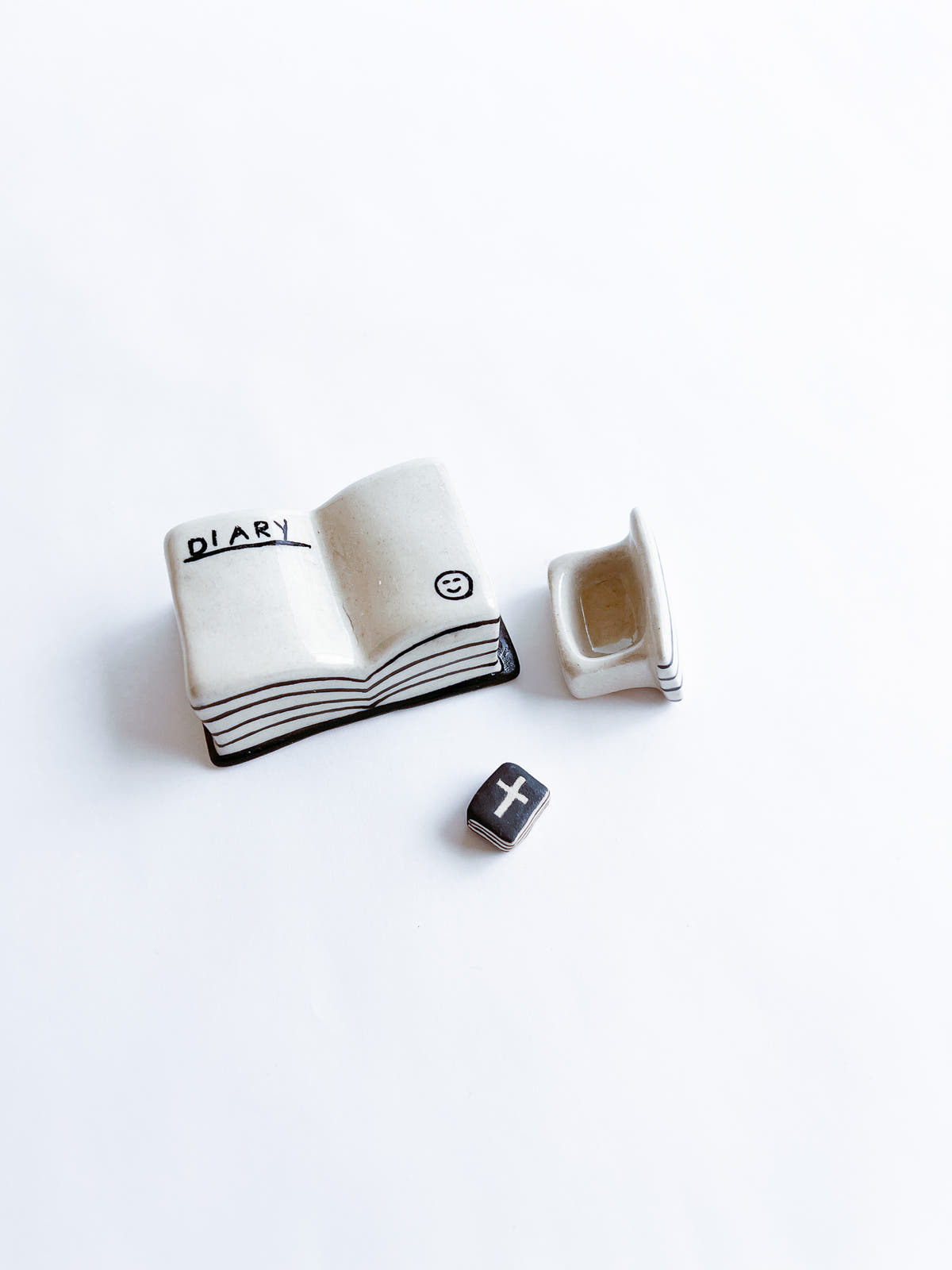Ceramic: Diary / Kim Sujin