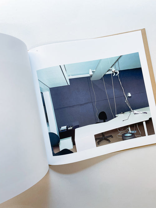 OFFICE / LA OFFICE / Lars Tunbjörk