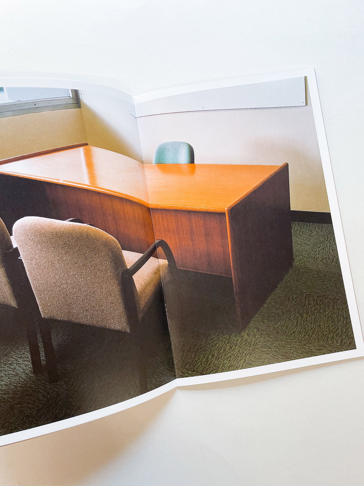 OFFICE / LA OFFICE / Lars Tunbjörk