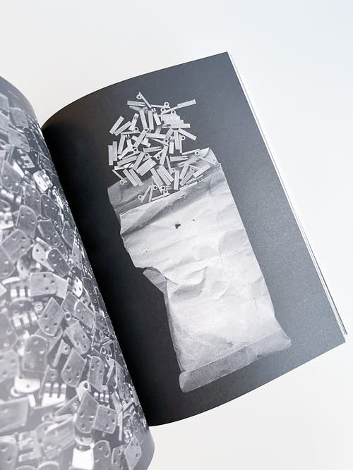 3000 Days of Archives Related to the Optics and Glasses Frame Industry