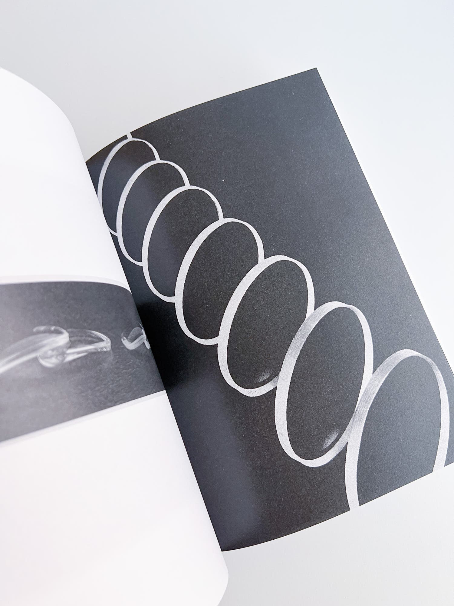 3000 Days of Archives Related to the Optics and Glasses Frame Industry