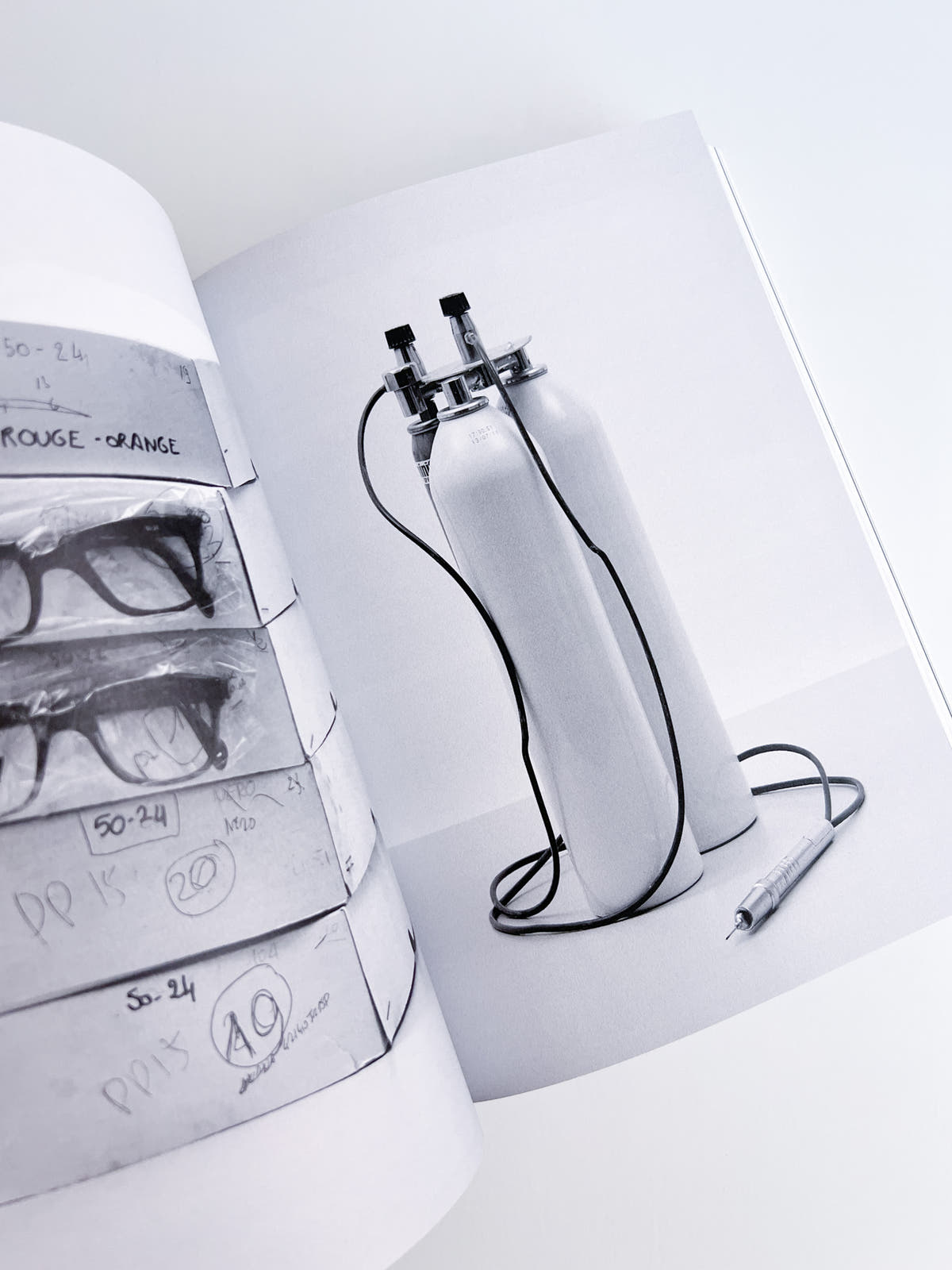 3000 Days of Archives Related to the Optics and Glasses Frame Industry