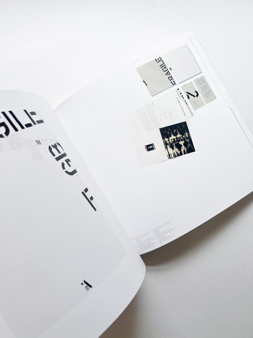 Fifty years of paper 1961-2011 / Bruno Monguzzi