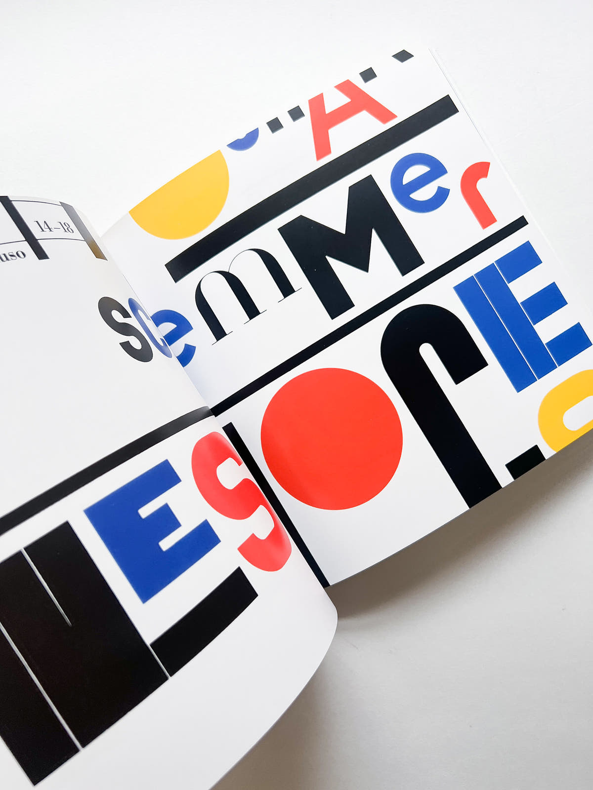 Fifty years of paper 1961-2011 / Bruno Monguzzi