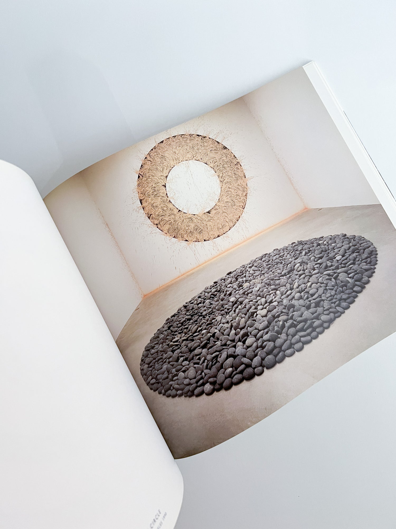 Walking in Circles / Richard Long