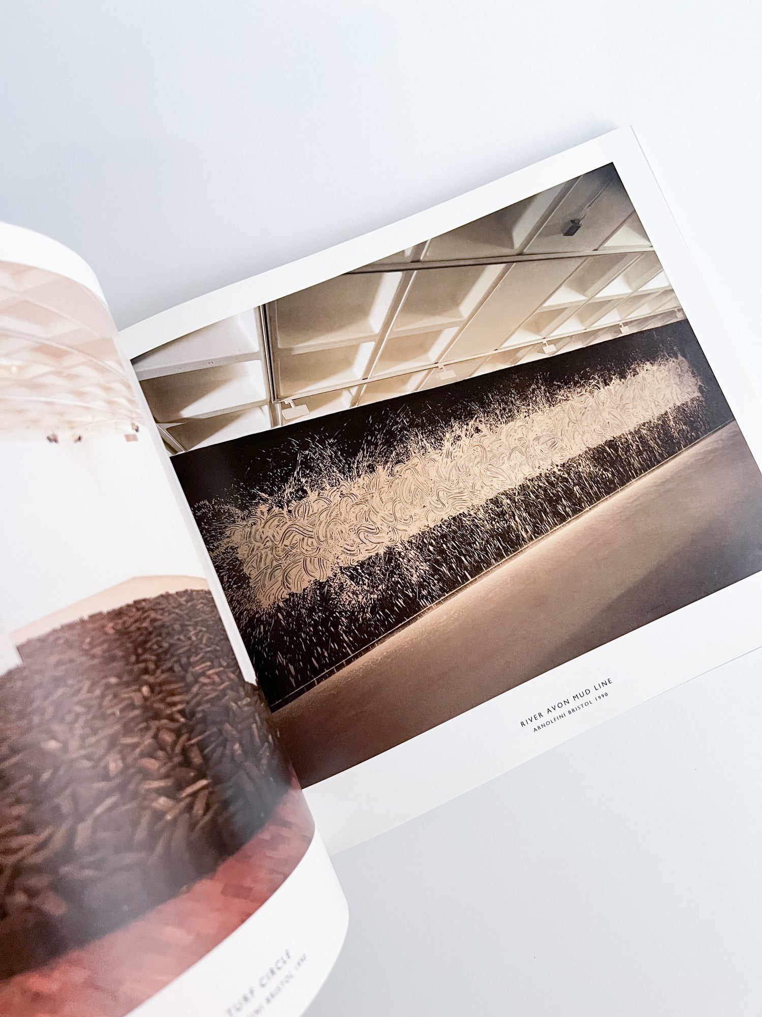 Walking in Circles / Richard Long