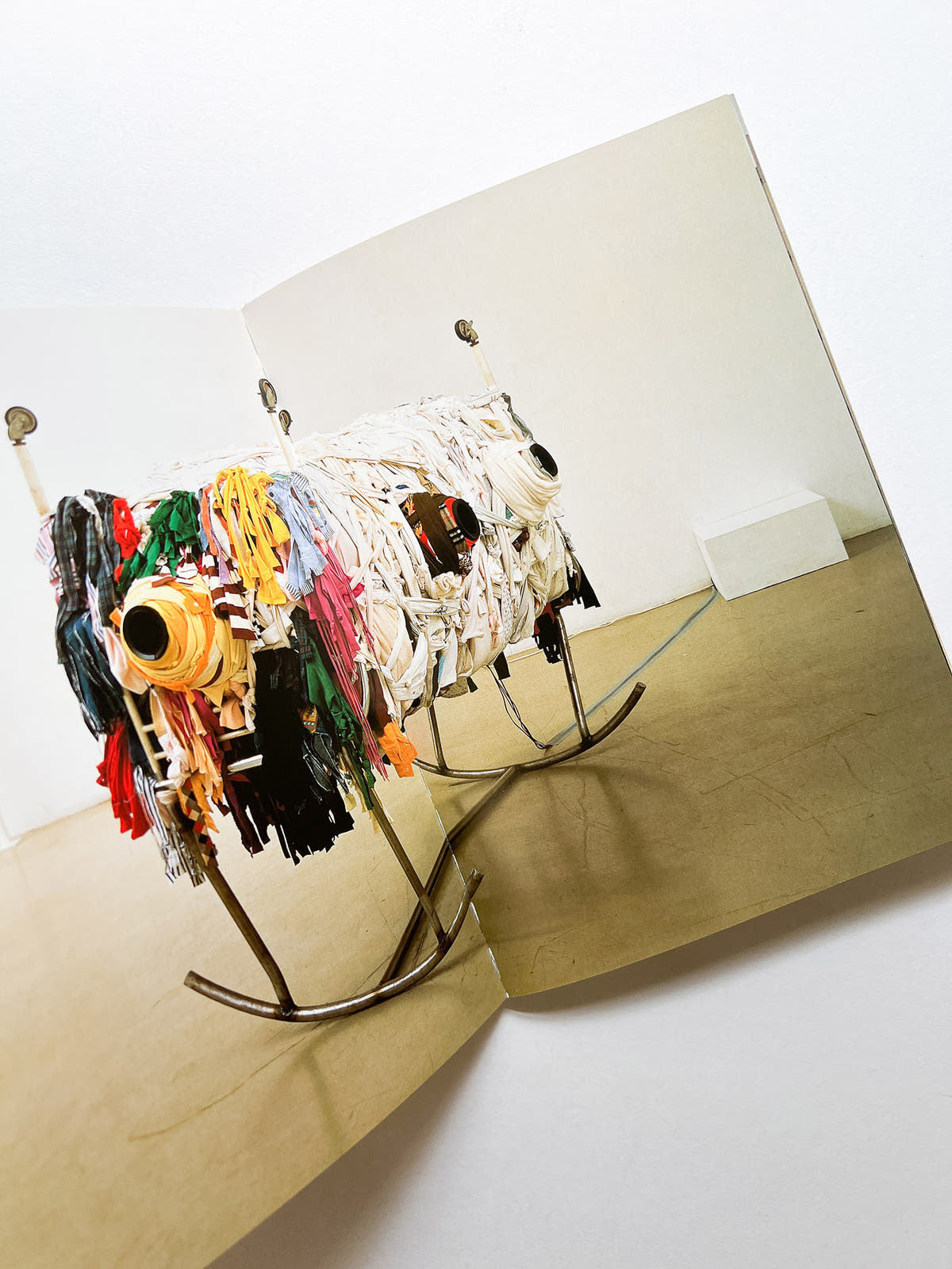 TRANSEXPERIENCES / CHEN ZHEN