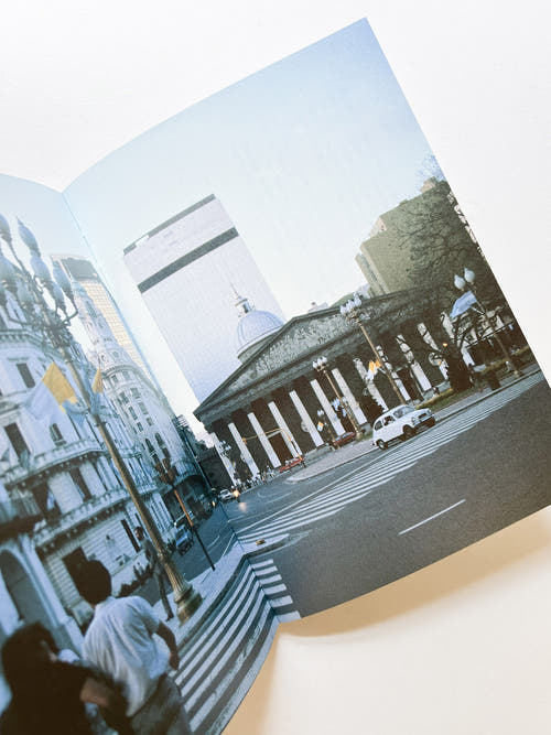 Street with human shadows / Kazuo Shinohara