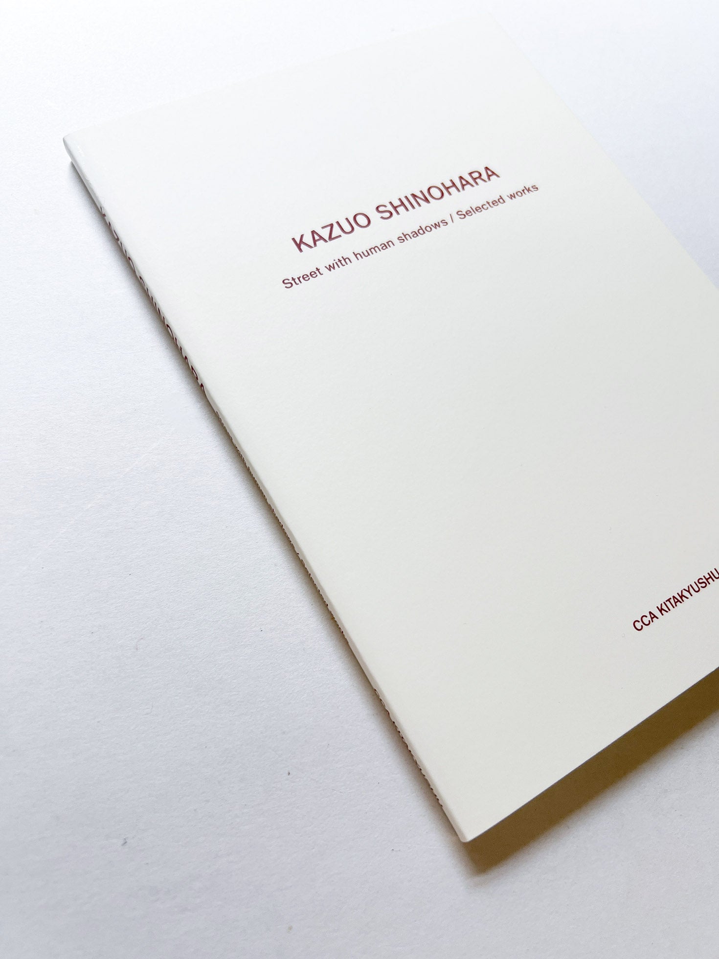 Street with human shadows / Kazuo Shinohara