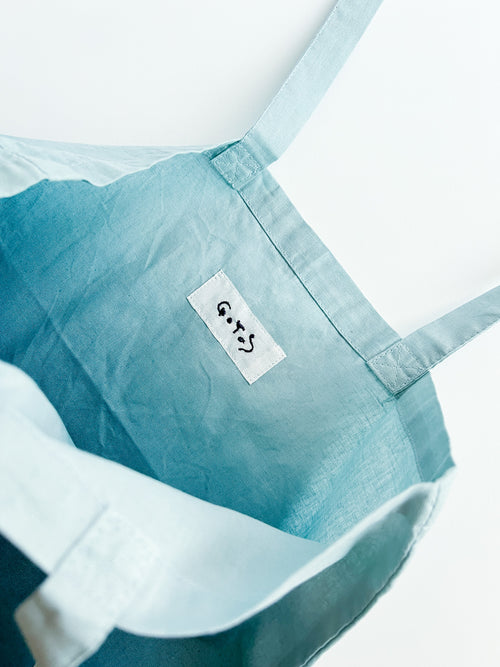 Gotas Water surface tote bag　錆納戸