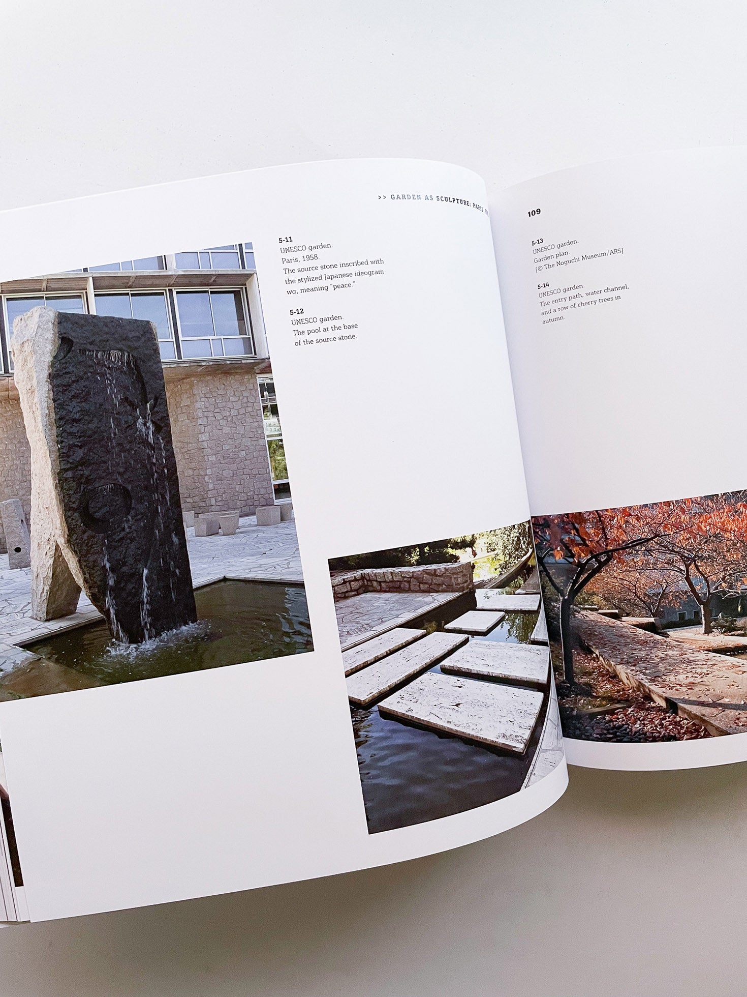 NOGUCHI'S GARDEN LANDSCAPE AS SCULPTURE / Isamu Noguchi