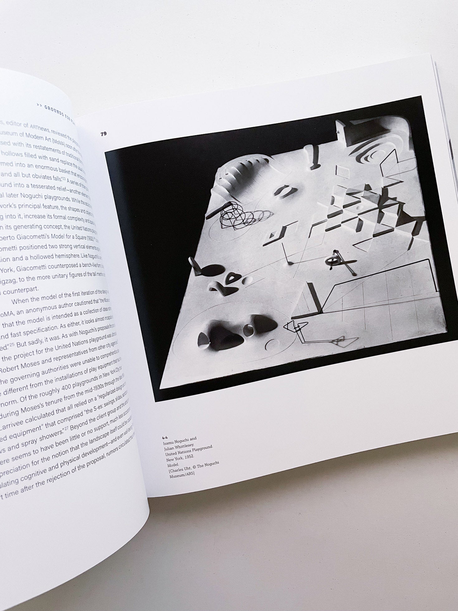 NOGUCHI'S GARDEN LANDSCAPE AS SCULPTURE / Isamu Noguchi