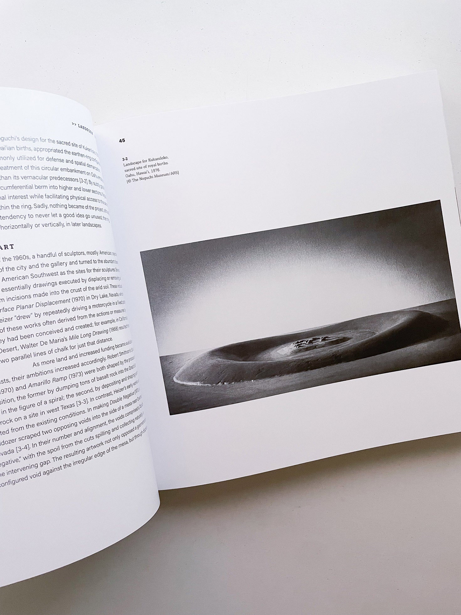 NOGUCHI'S GARDEN LANDSCAPE AS SCULPTURE / Isamu Noguchi