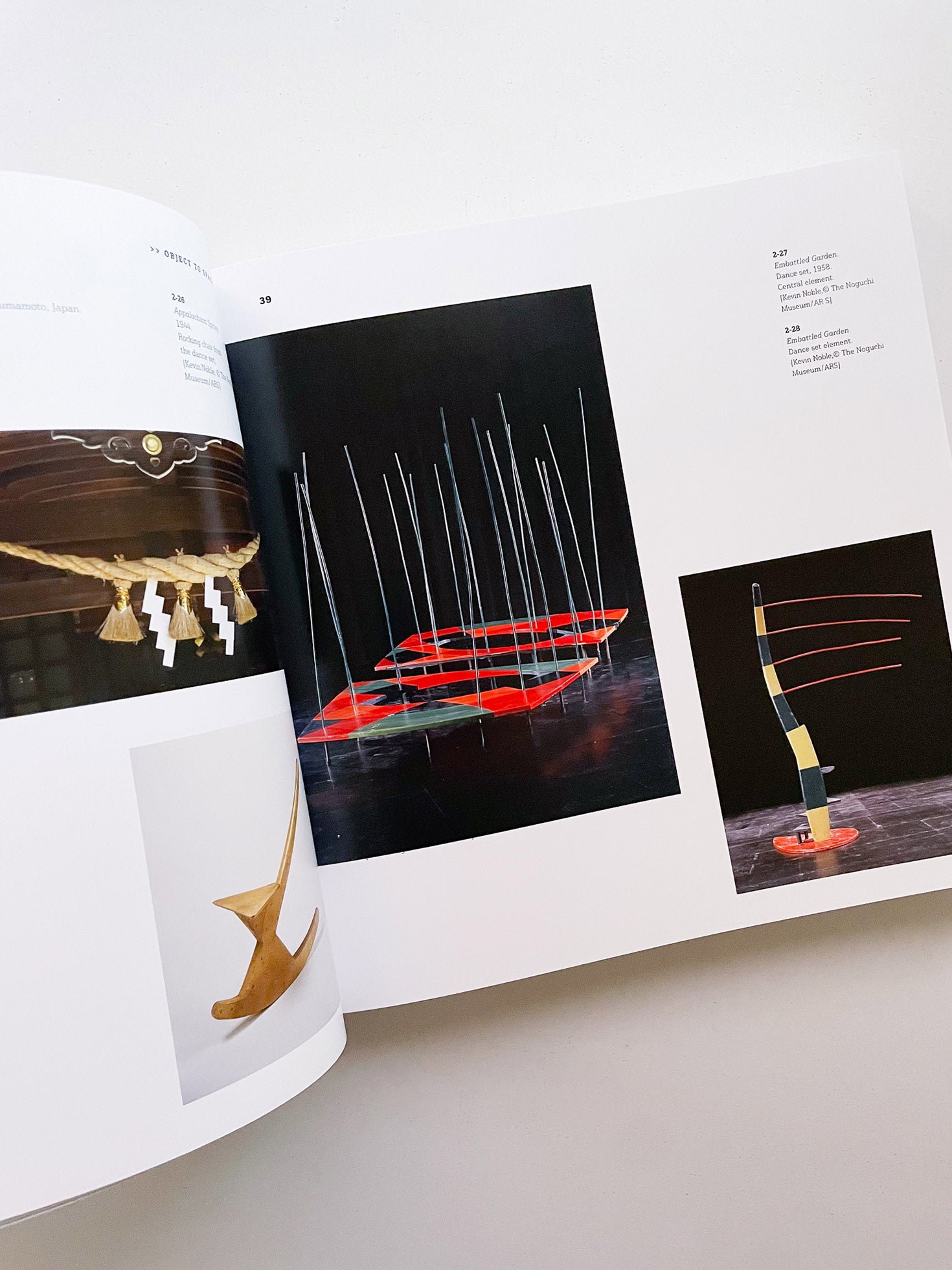 NOGUCHI'S GARDEN LANDSCAPE AS SCULPTURE / Isamu Noguchi