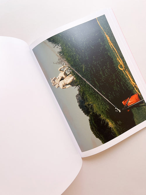 DISTANCES VOL.III / Romain Laprade