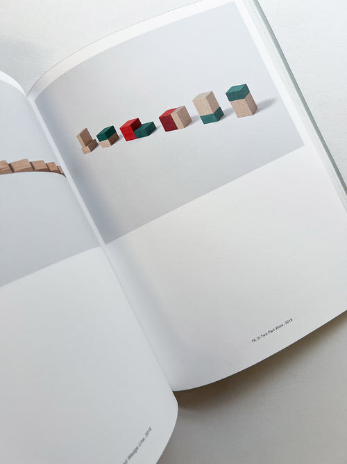 Between Sculpture and Poetry / CARL ANDRE　